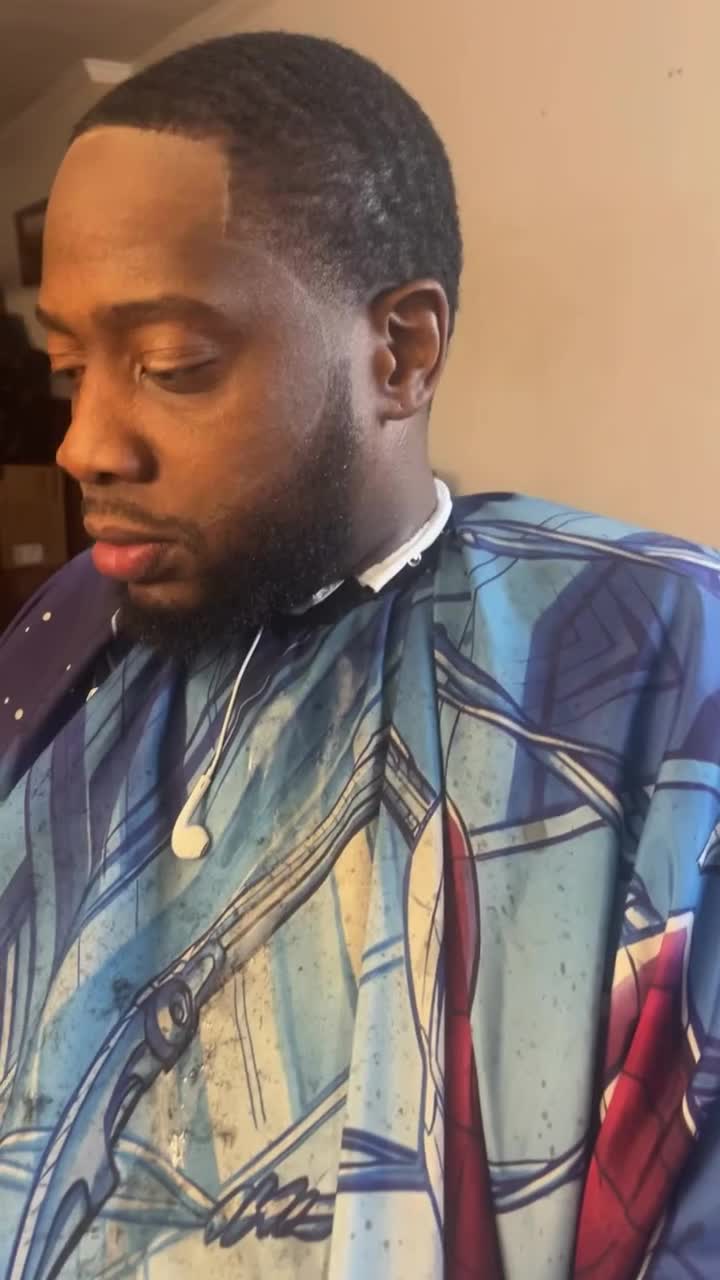 Line-up, fade and shaped beard